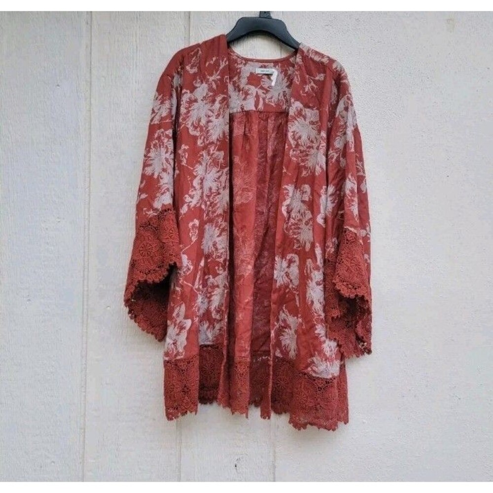 Kimchi Blue floral lace detail  open front bohemian kimono cardigan sz S